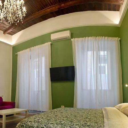 Centro Storico Rooms نابولي المظهر الخارجي الصورة
