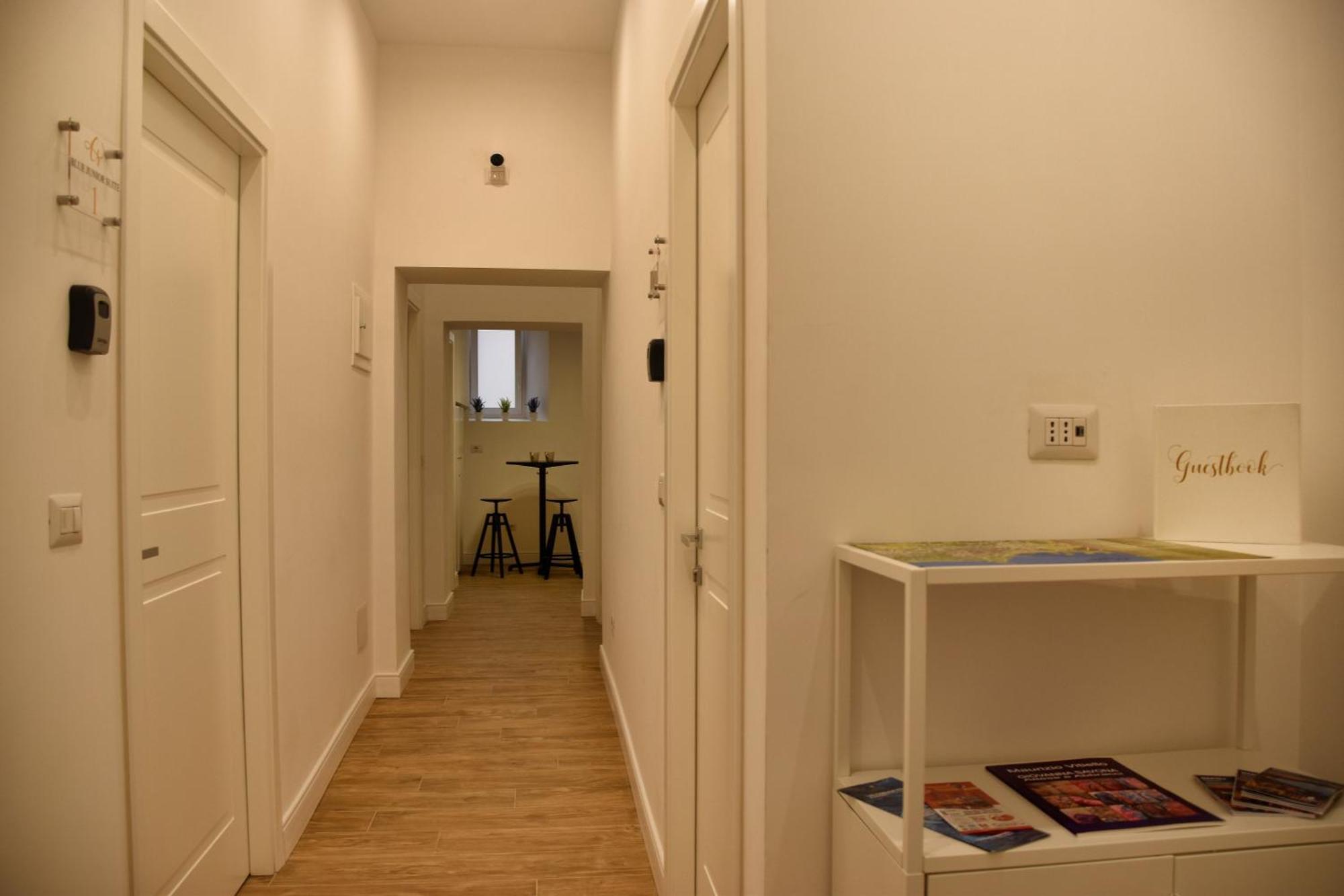 Centro Storico Rooms نابولي المظهر الخارجي الصورة